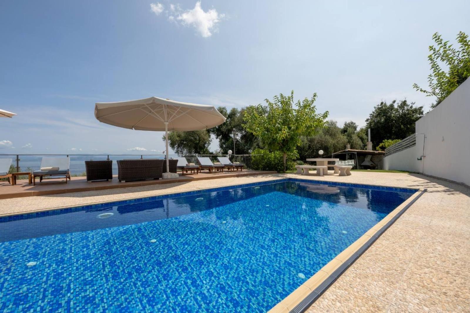 Luxury Villa Alexandros Corfu Перама Экстерьер фото